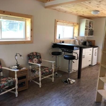 Country Living Bed and Breakfast Gravenhurst Exterior foto